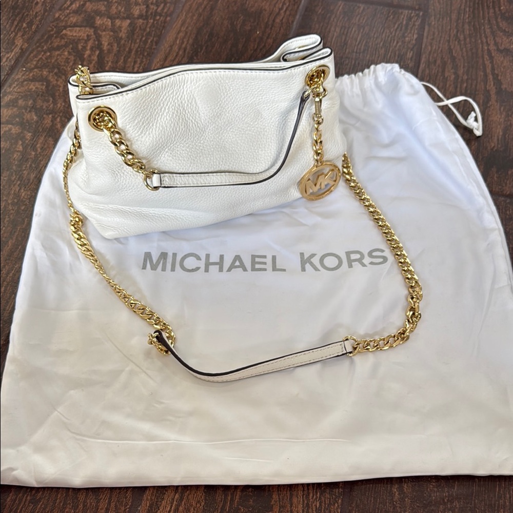 Michael Kors White and Gold Shoulder Bag with Chain Hardware
